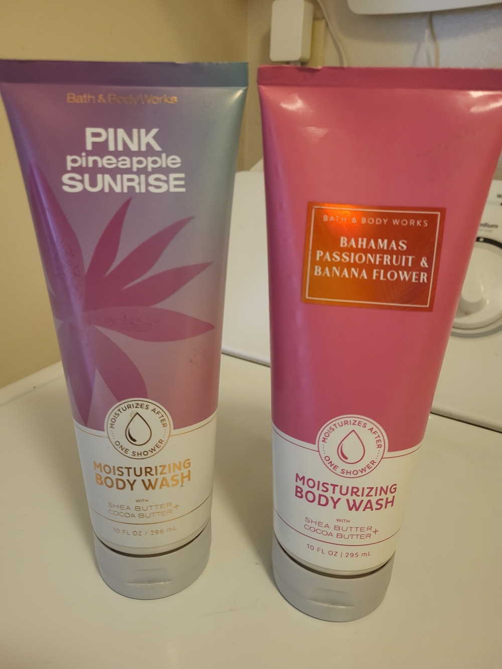 Bath & Body Works Pink Pineapple Sunrise Moisturizing Body Wash - Pink